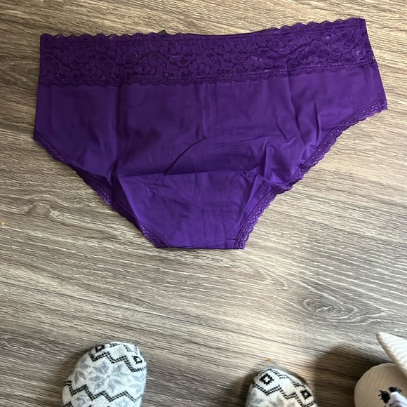 torrid Mid-Rise Hipster Lace Trim Panty NWT - Picture 4 of 4